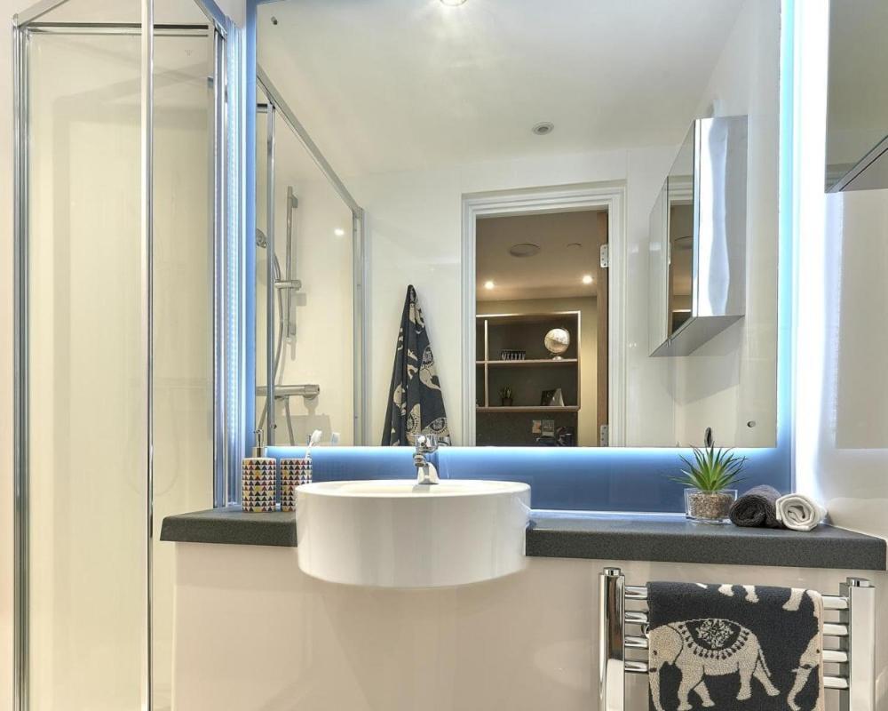 Central Southampton, Zeni Studio 南安普敦 外观 照片